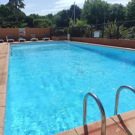 La Perle Rare Du Golf De Saint Tropez Apartment